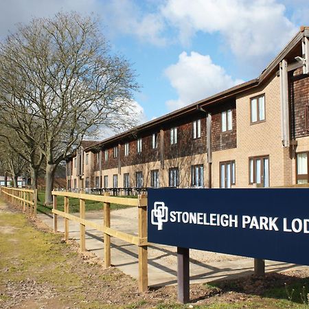 Stoneleigh Park Lodge Ashow المظهر الخارجي الصورة