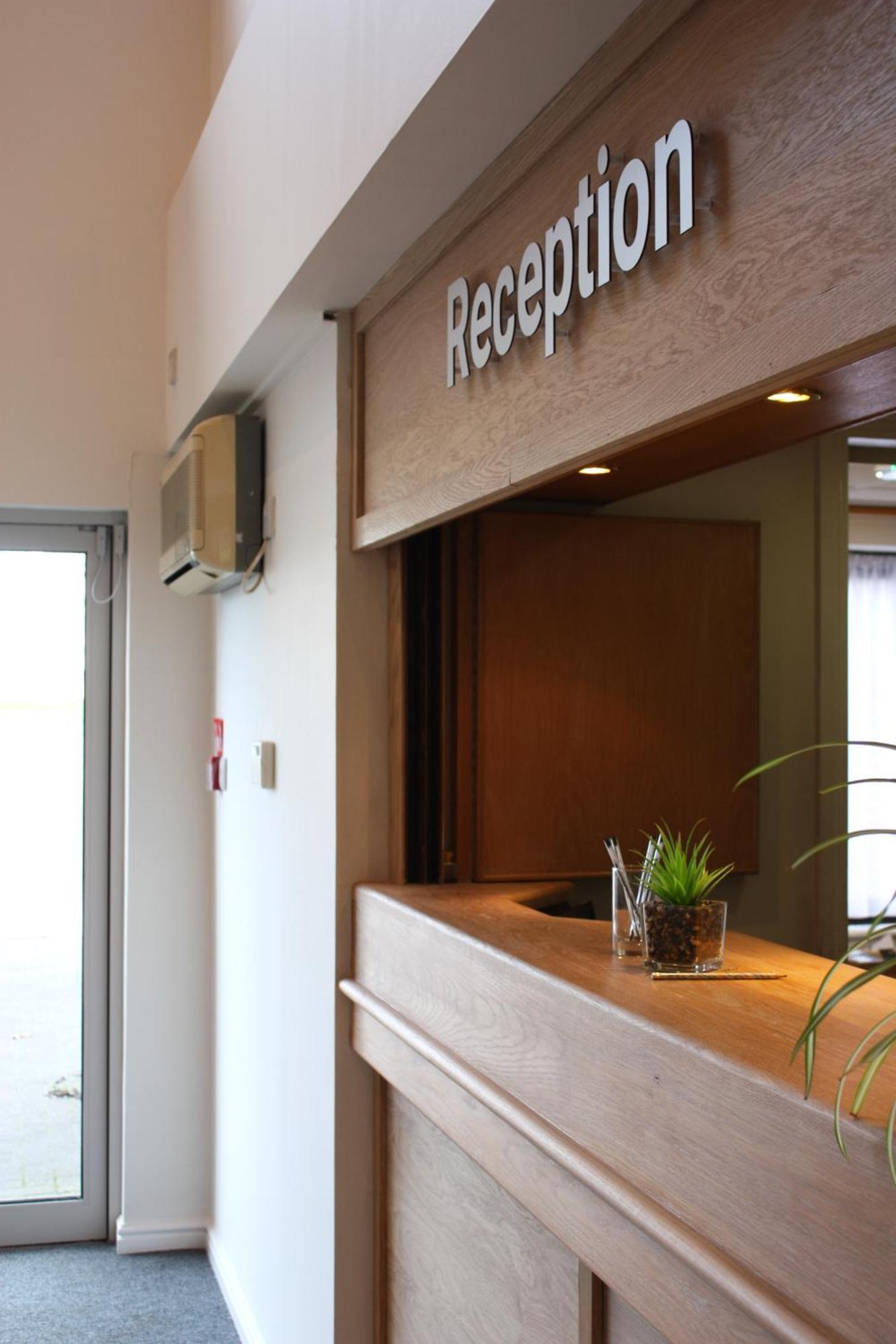 Stoneleigh Park Lodge Ashow المظهر الخارجي الصورة